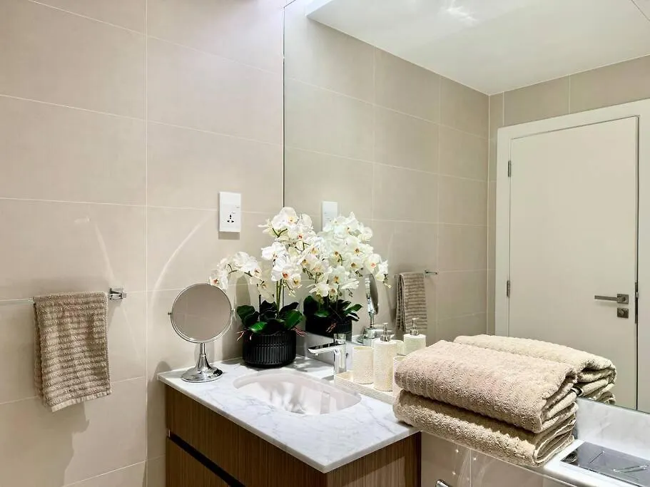 Dubai Skyline & Sea View Apt 0*,  United Arab Emirates