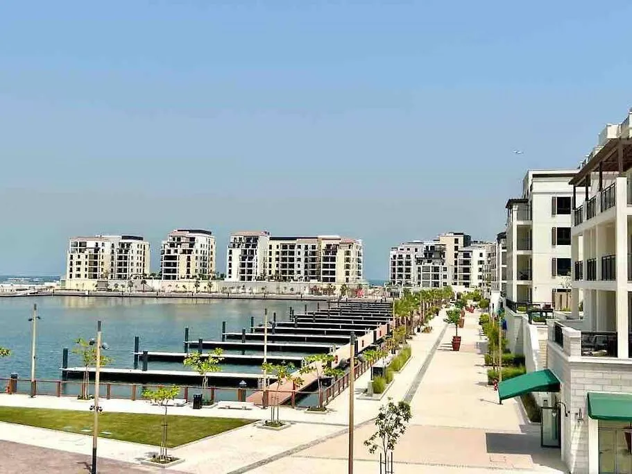 Dubai Skyline & Sea View Apt 0*,