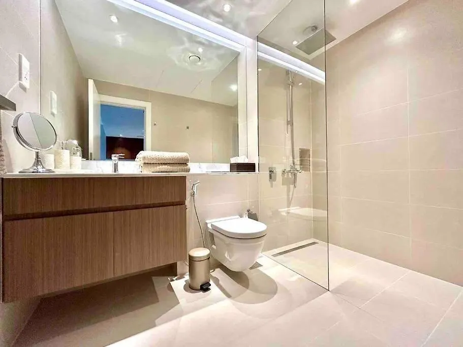 Dubai Skyline & Sea View Apt דירה